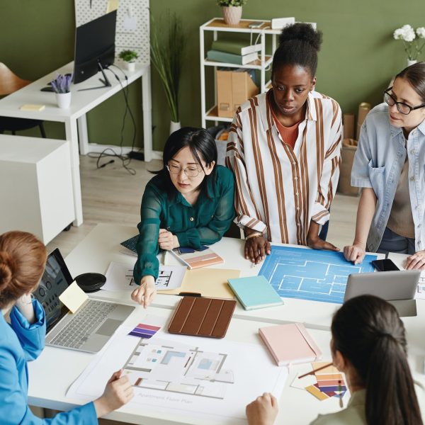 women-working-with-new-construction-startup.jpg